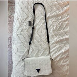 Guess crossbody bag
